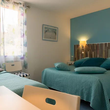 Logis Corintel Bordeaux Est Hotel Tresses