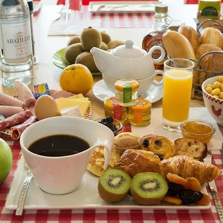 Logis Corintel Bordeaux Est 3*