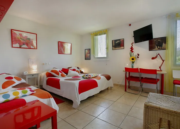 Logis Corintel Bordeaux Est 3*