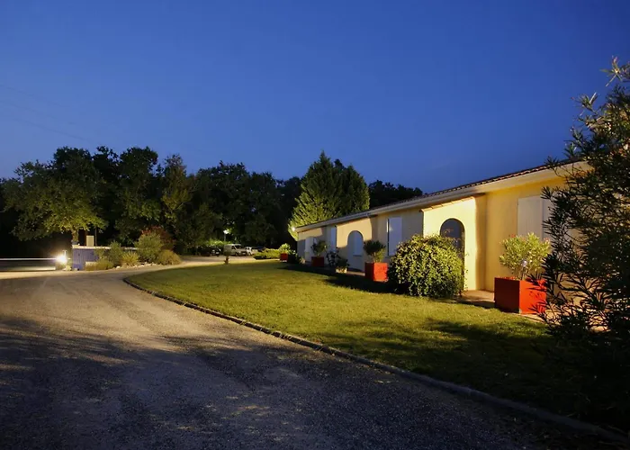 Logis Corintel Bordeaux Est Hotel Tresses