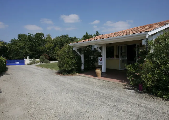 Logis Corintel Bordeaux Est Hotel 3*