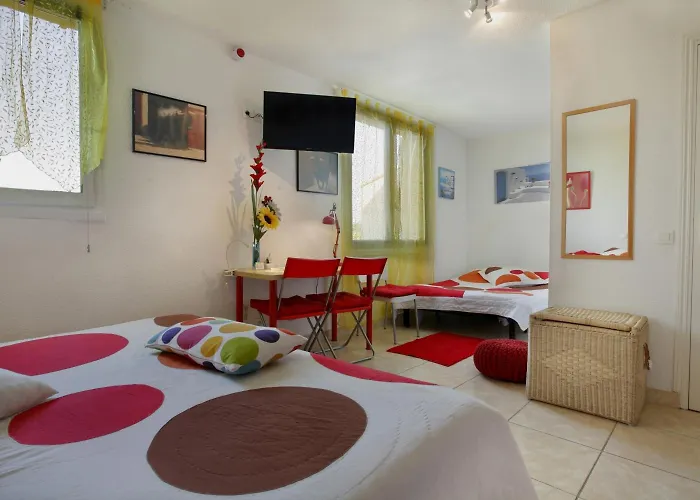 Hotel Logis Corintel Bordeaux Est 3*