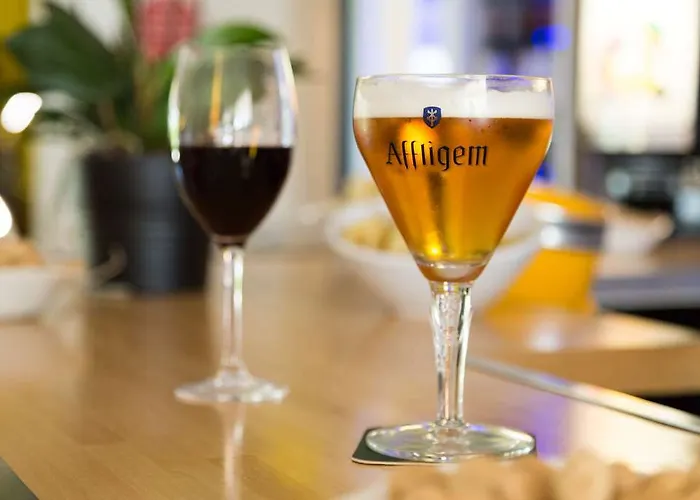 Logis Corintel Bordeaux Est Hotel Tresses