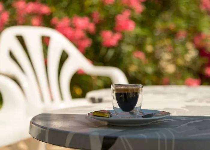 Logis Corintel Bordeaux Est 3*